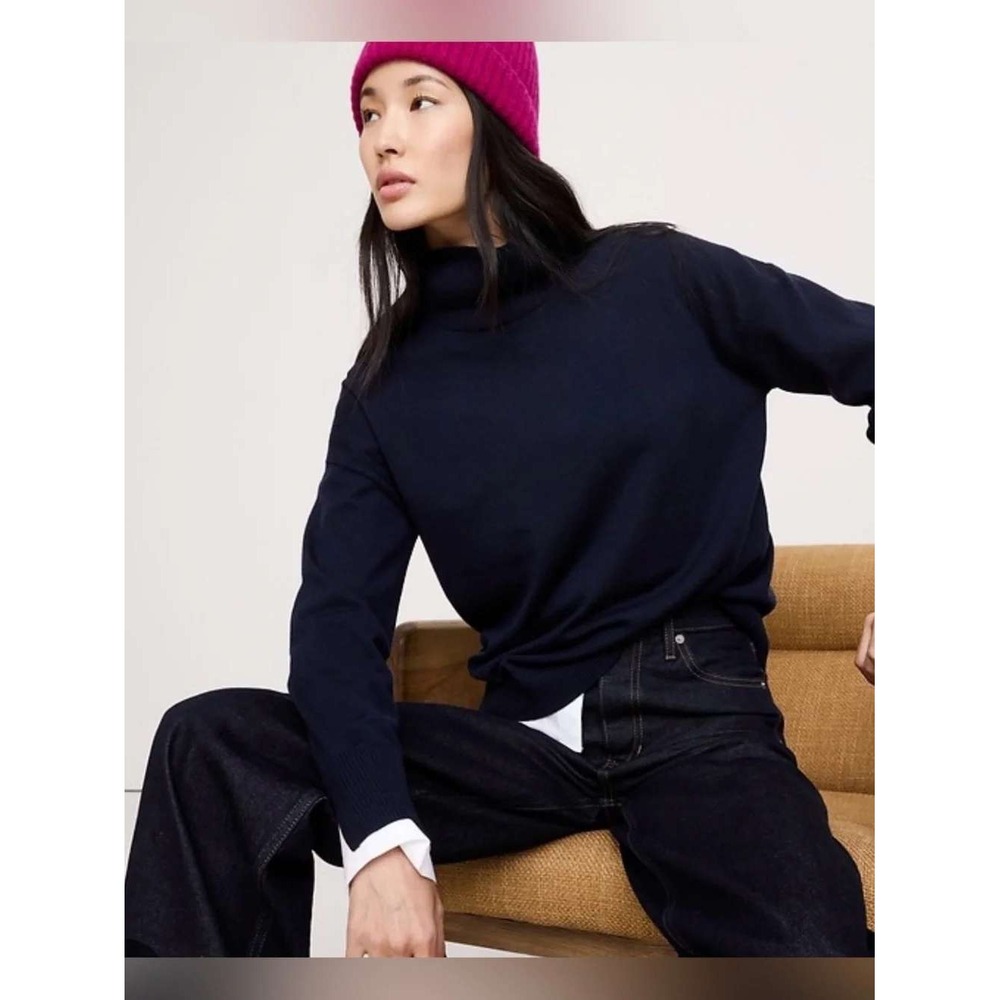 Banana Republic Womens Black Merino Wool Blend Turtleneck Sweater Size M Raglan